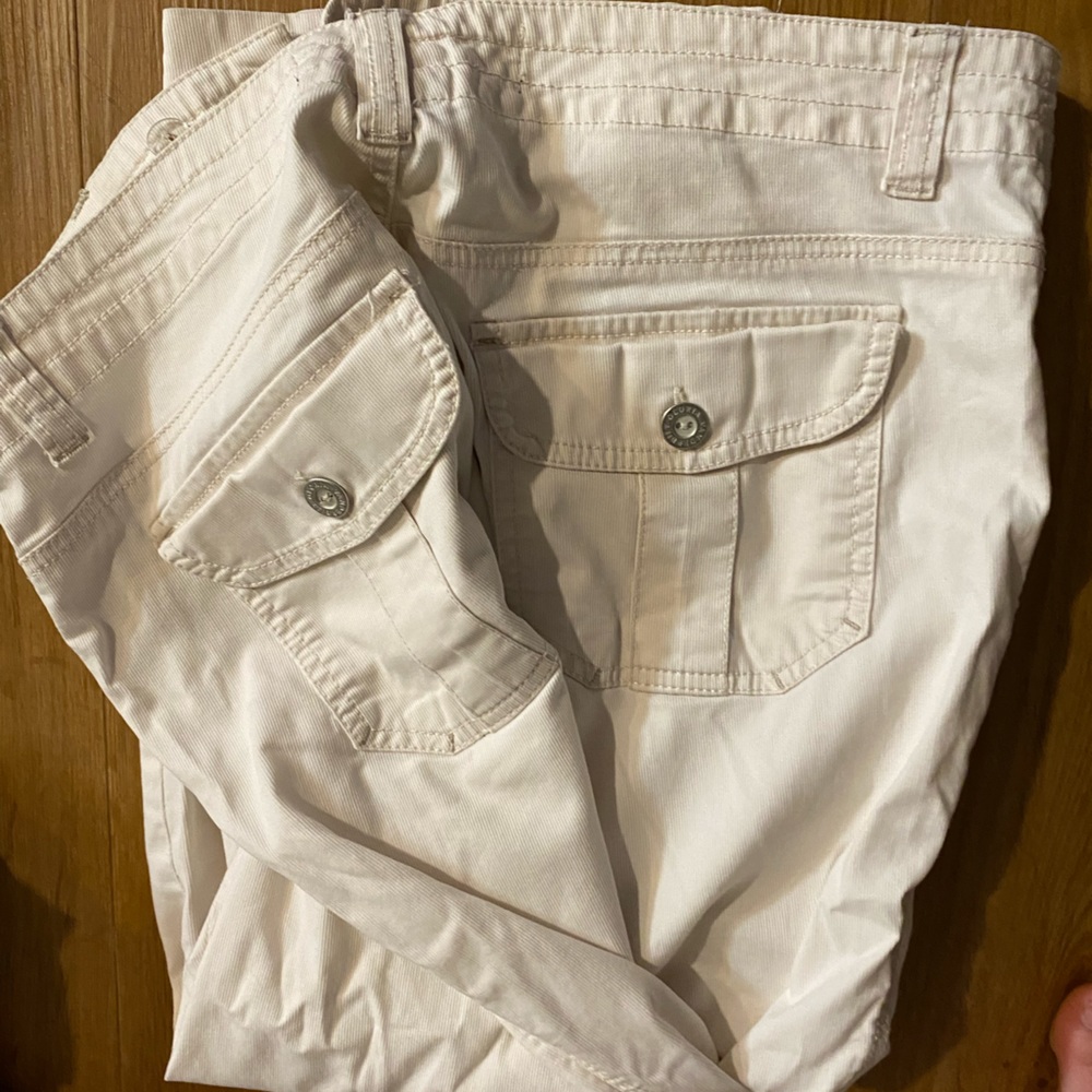 White capris - Picture 2 of 2